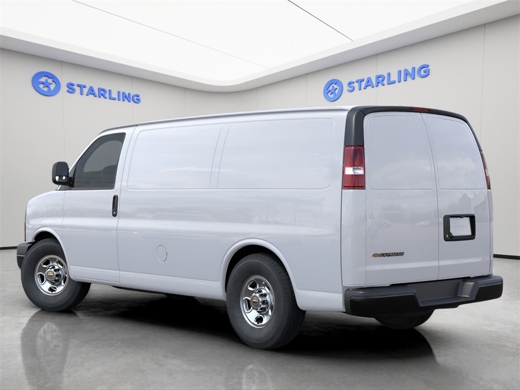 2025 Chevrolet Express Cargo 2500 photo 2