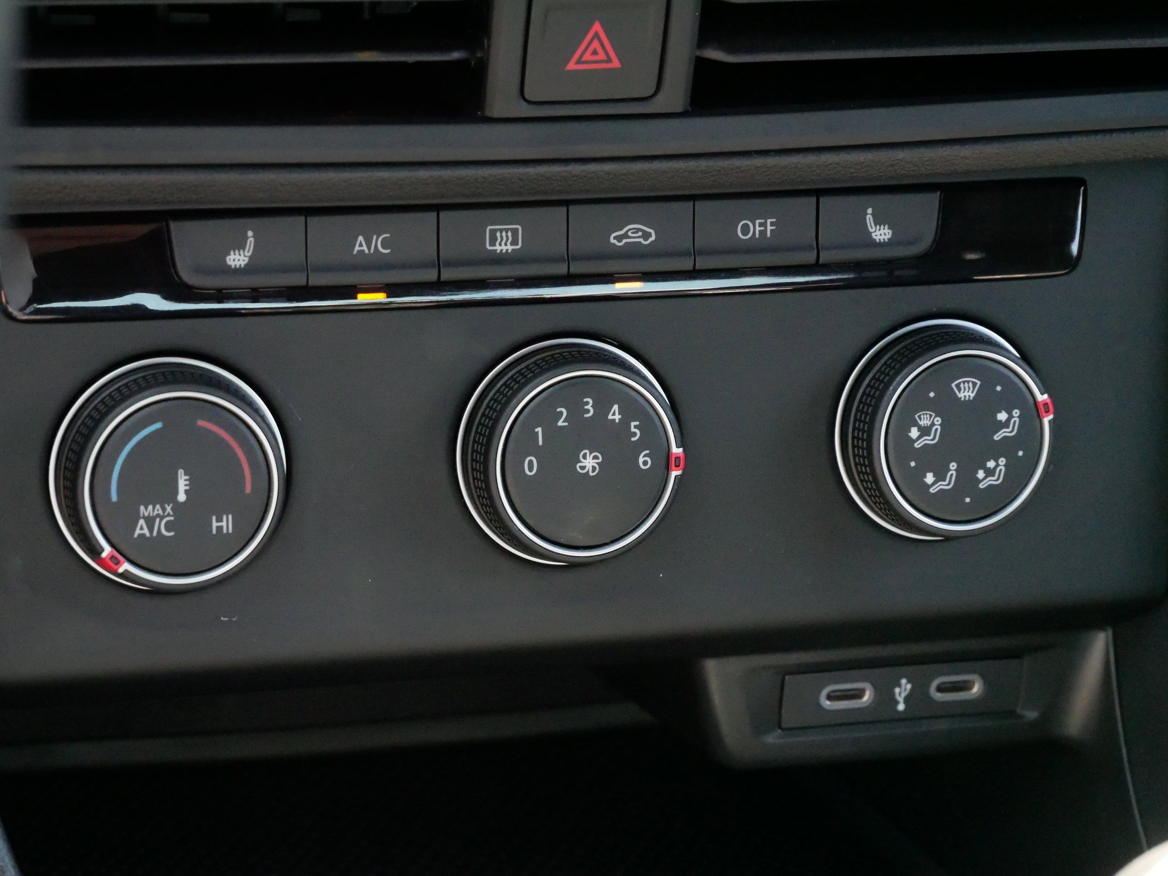 2024 Volkswagen Jetta Sport photo 22