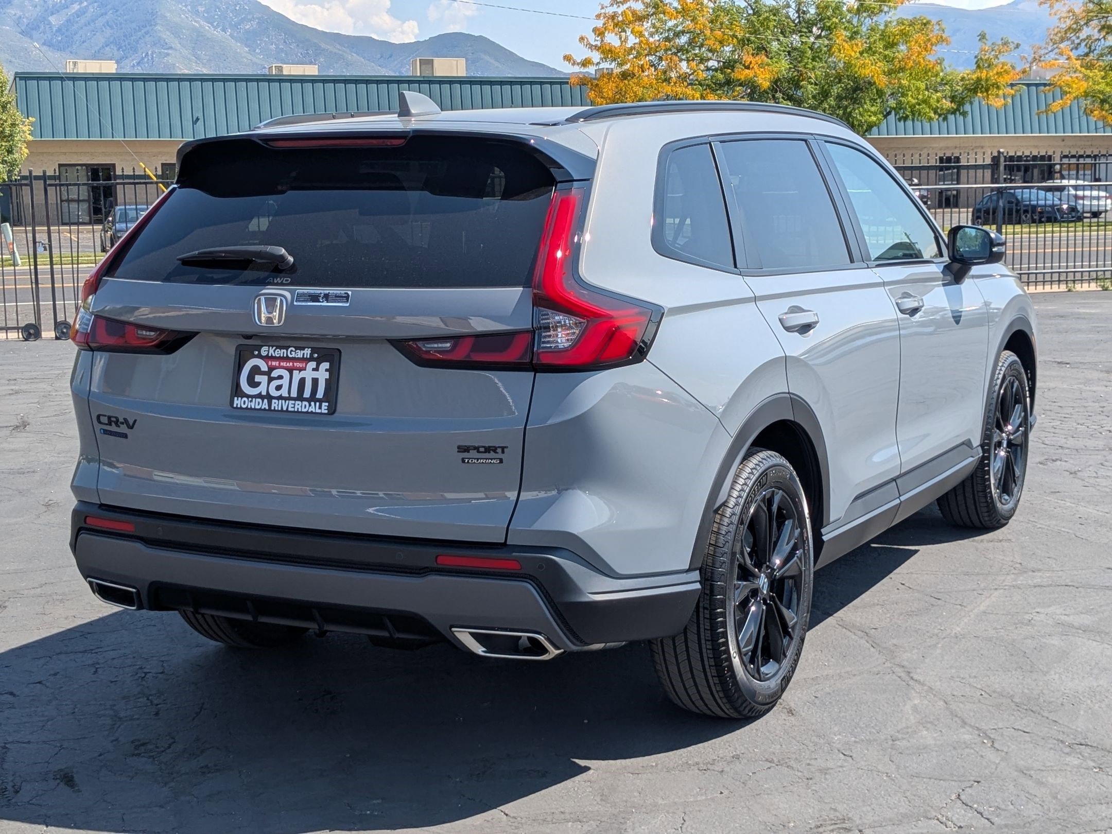 2026 Honda CR-V Sport Touring Hybrid photo 3