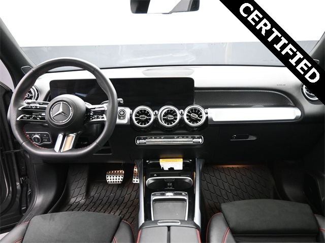 2024 Mercedes Benz GLB 250 photo 25