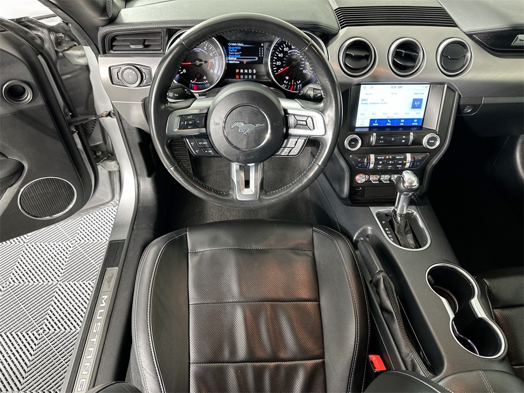 2022 Ford Mustang EcoBoost Premium photo 2