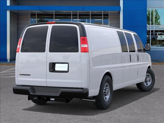 2025 Chevrolet Express Cargo 2500 photo 4