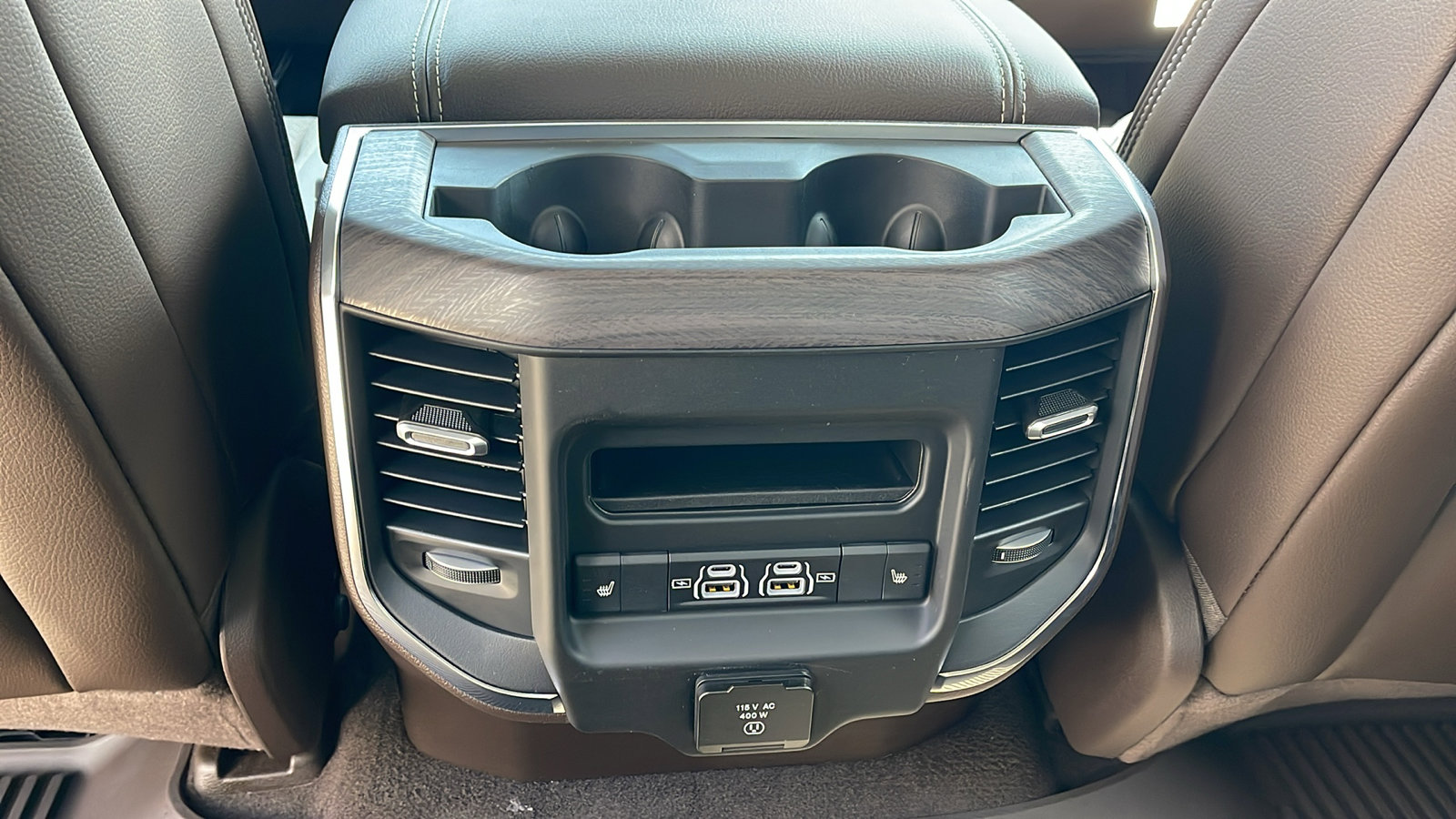 2025 Ram 1500 Laramie photo 18