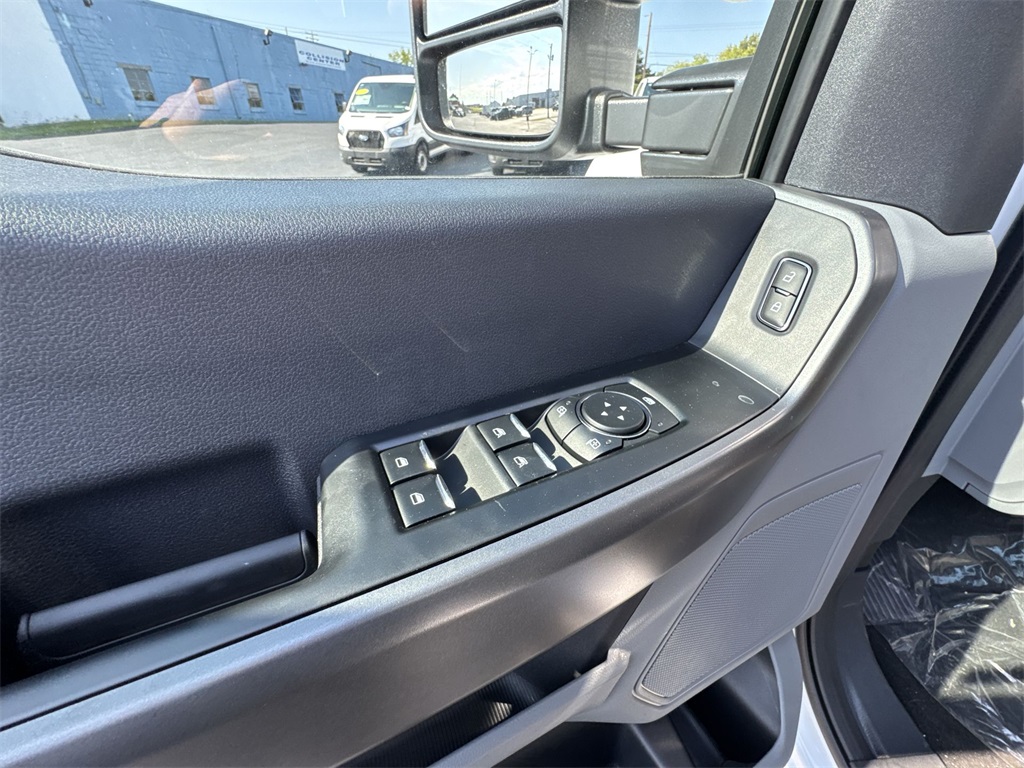 2026 Ford F-350 XL photo 13