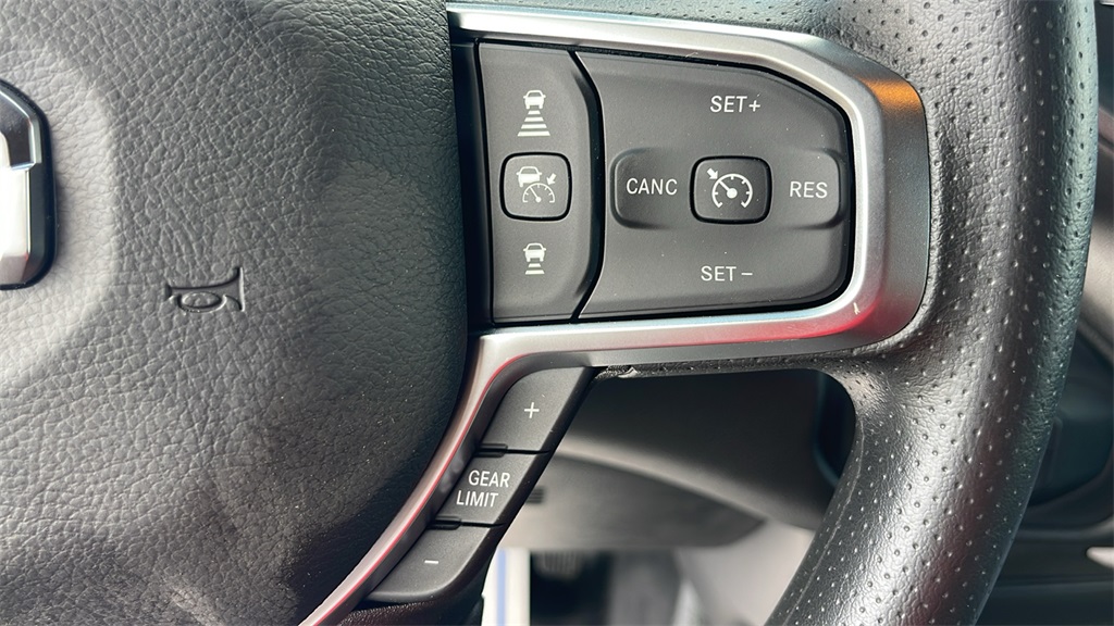 2025 Ram 2500 Tradesman photo 21
