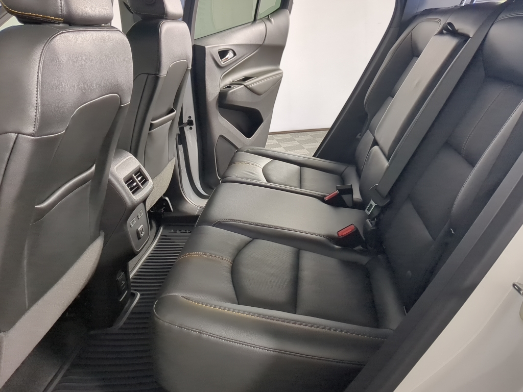 2023 Chevrolet Equinox Premier photo 10