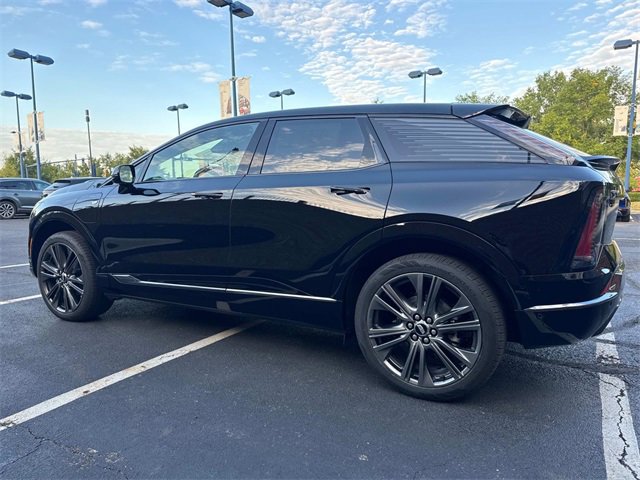 2025 Cadillac Optiq Sport photo 2