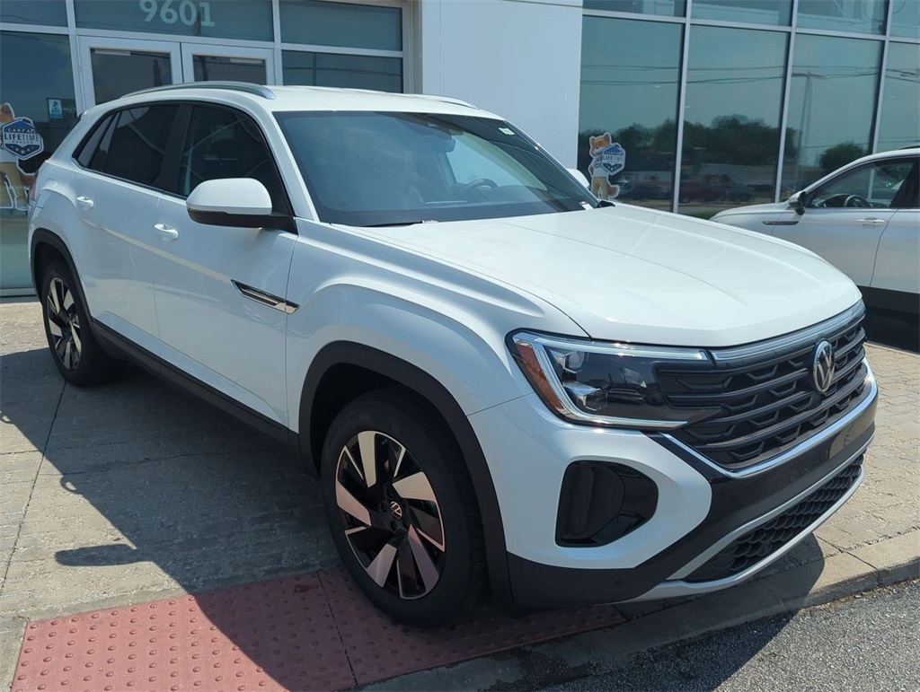 2025 Volkswagen Atlas Cross Sport SE Technology photo 2