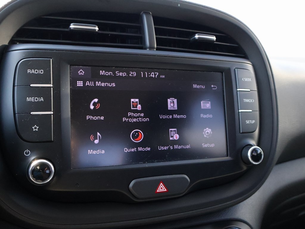 2022 Kia Soul LX photo 29