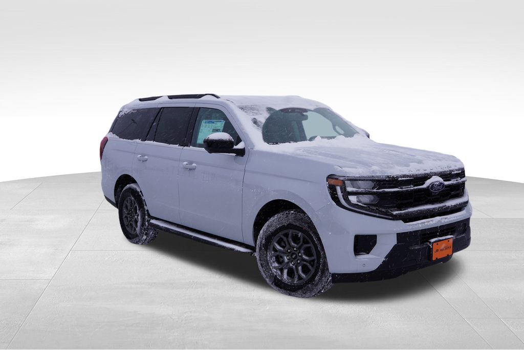 2025 Ford Expedition Active's photo