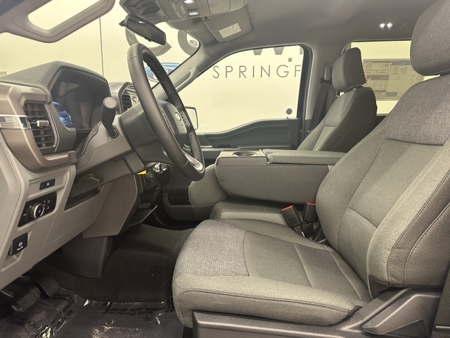 2025 Ford F-150 XLT photo 18