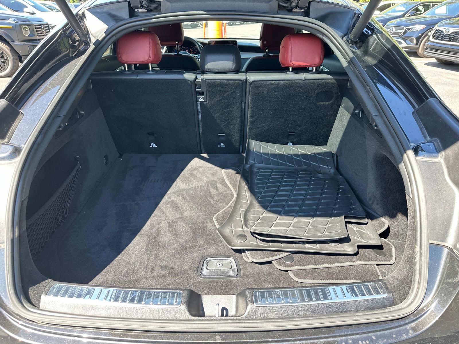 2023 Mercedes Benz GLC 300 4MATIC photo 9