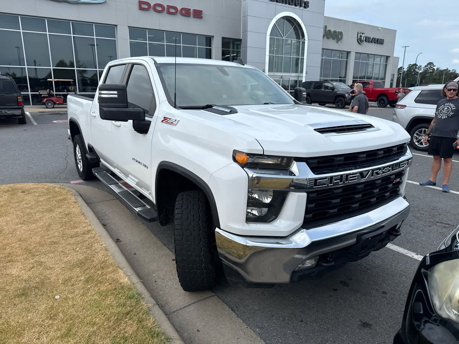 Used 2023 Chevrolet Silverado 2500HD LT with VIN 1GC1YNEY6PF229217 for sale in Little Rock