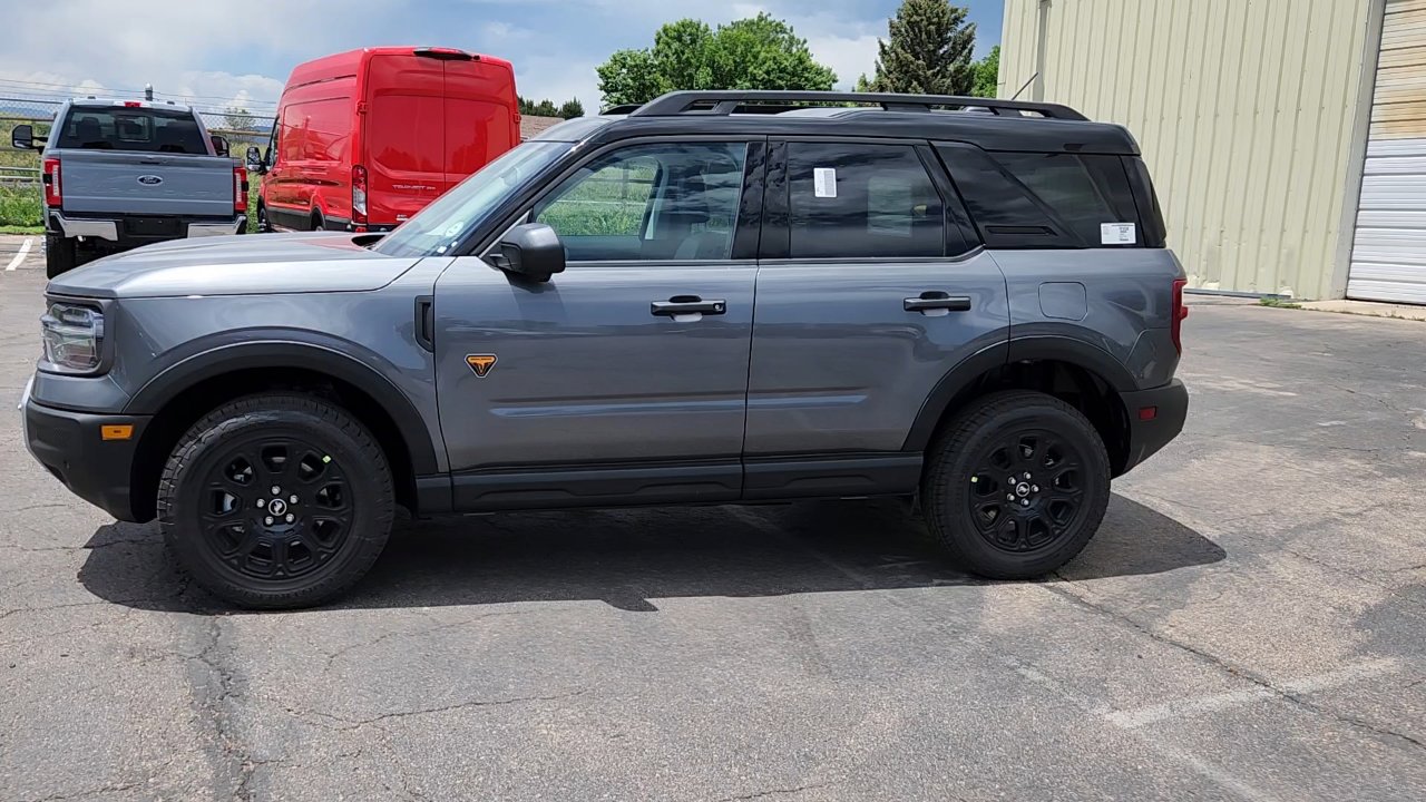 2025 Ford Bronco Sport Badlands photo 3