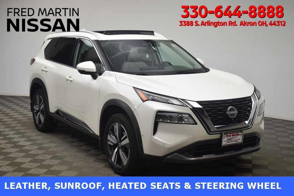 2022 Nissan Rogue SL's photo