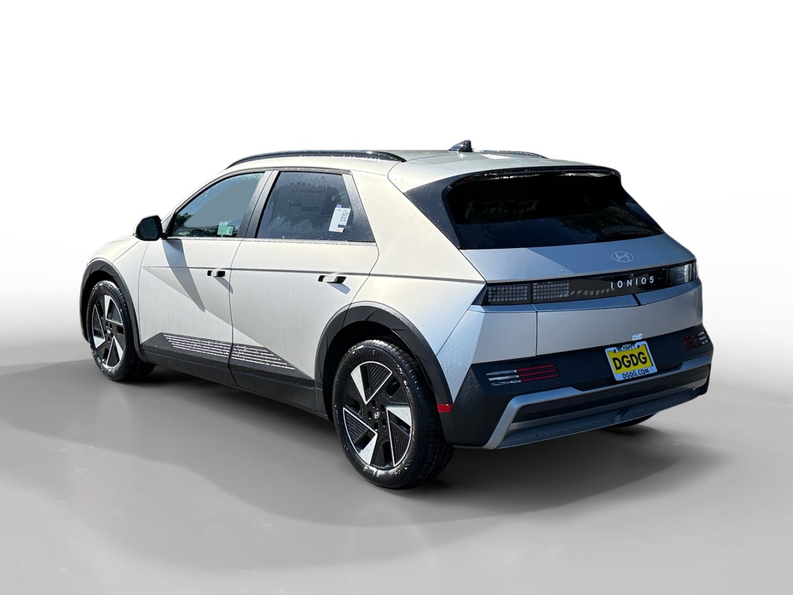2025 Hyundai Ioniq 5 SEL photo 3