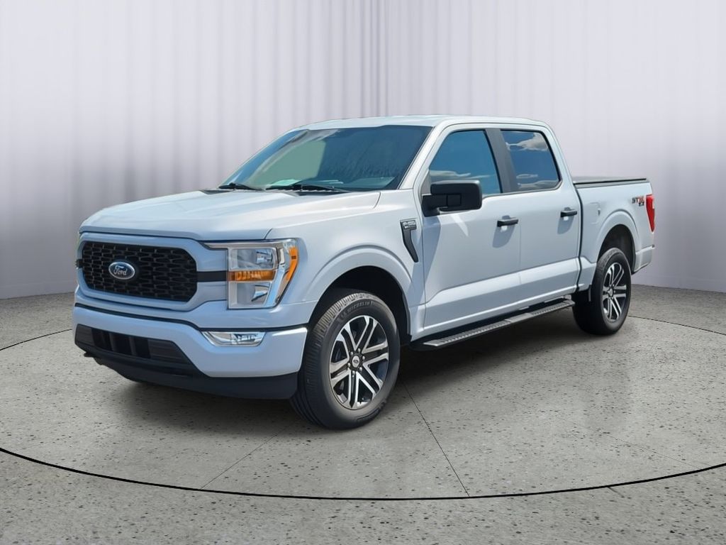 2022 Ford F-150 XL photo 2