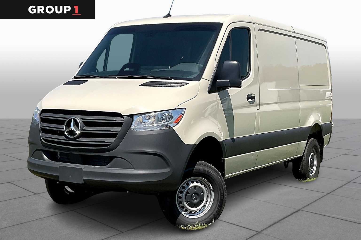 2025 Mercedes-Benz Sprinter Cargo Van Base's photo
