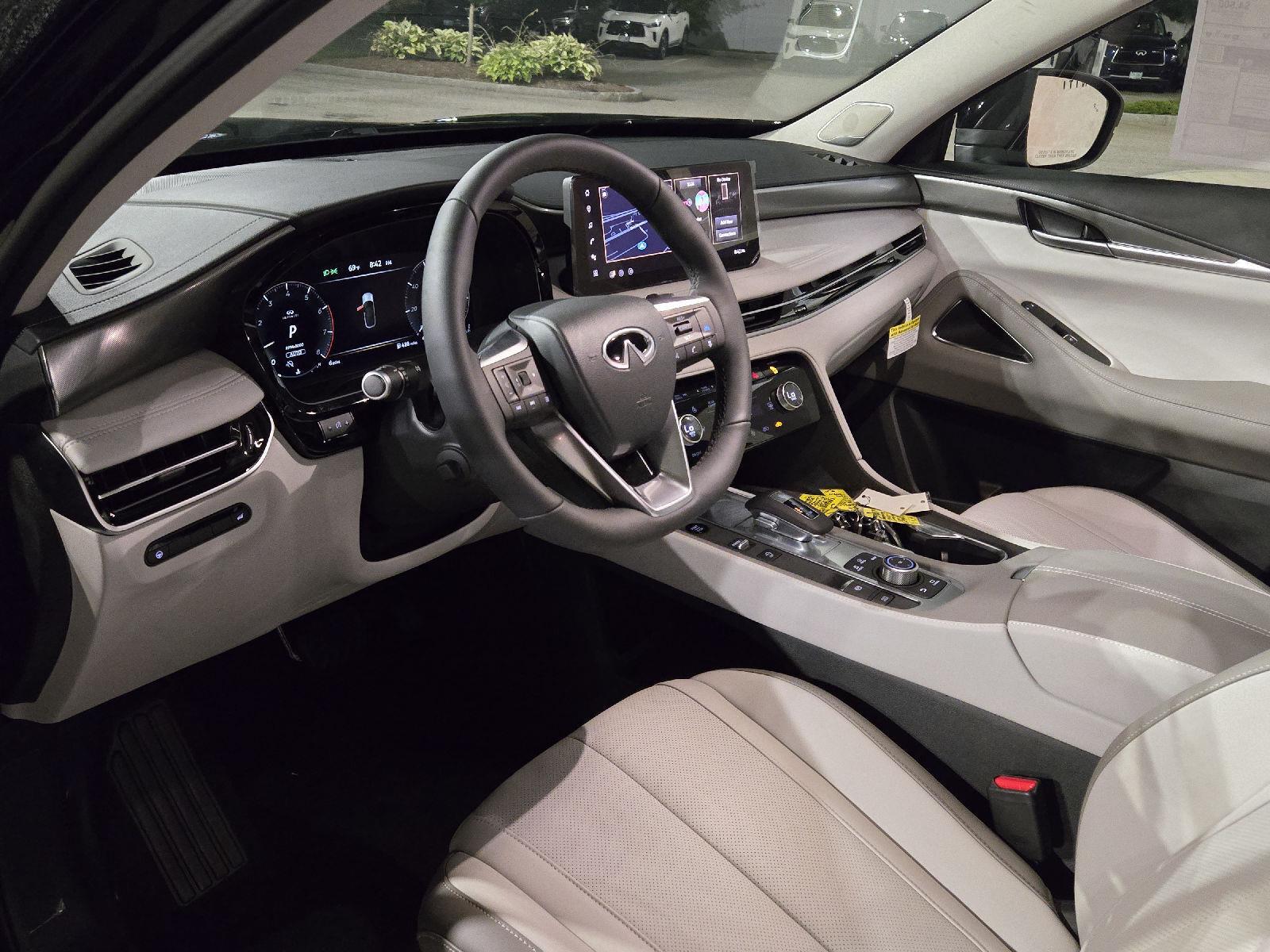 2026 Infiniti QX60 Luxe AWD photo 4