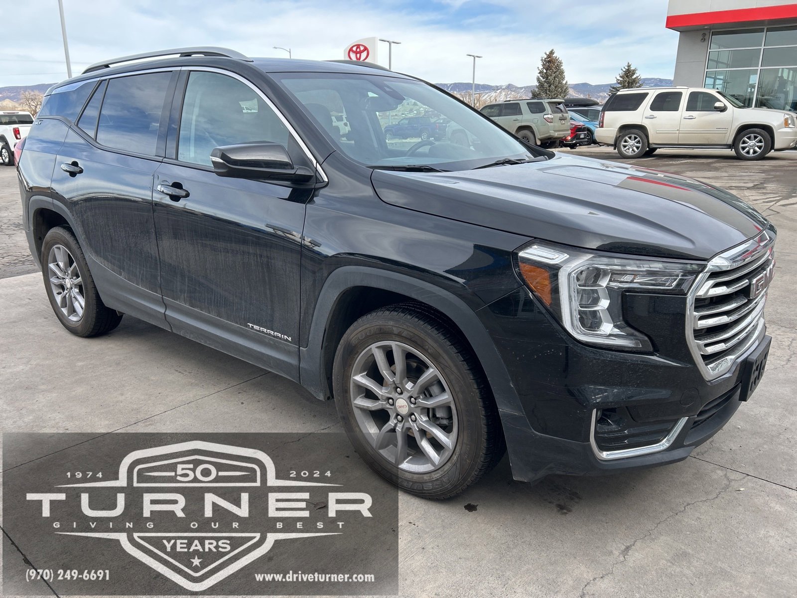 2024 GMC Terrain SLT's photo