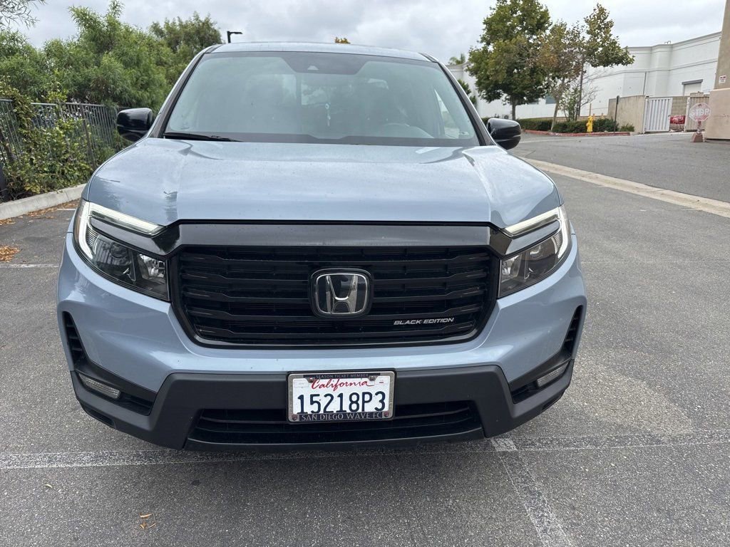 2022 Honda Ridgeline Black Edition photo 3