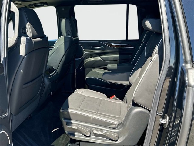 2024 Cadillac Escalade ESV Premium Luxury photo 16