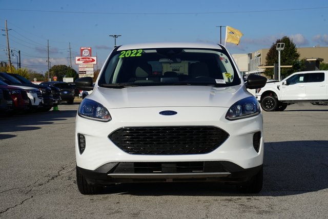 Certified 2022 Ford Escape SE with VIN 1FMCU0G66NUB38911 for sale in Valparaiso, IN