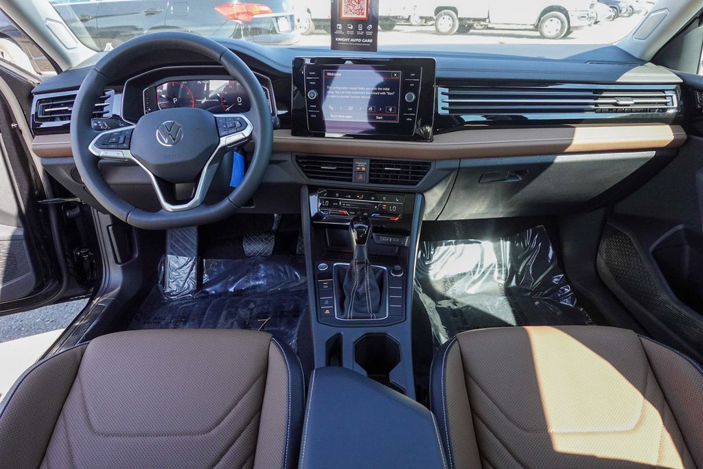 2025 Volkswagen Jetta 1.5T SEL photo 23