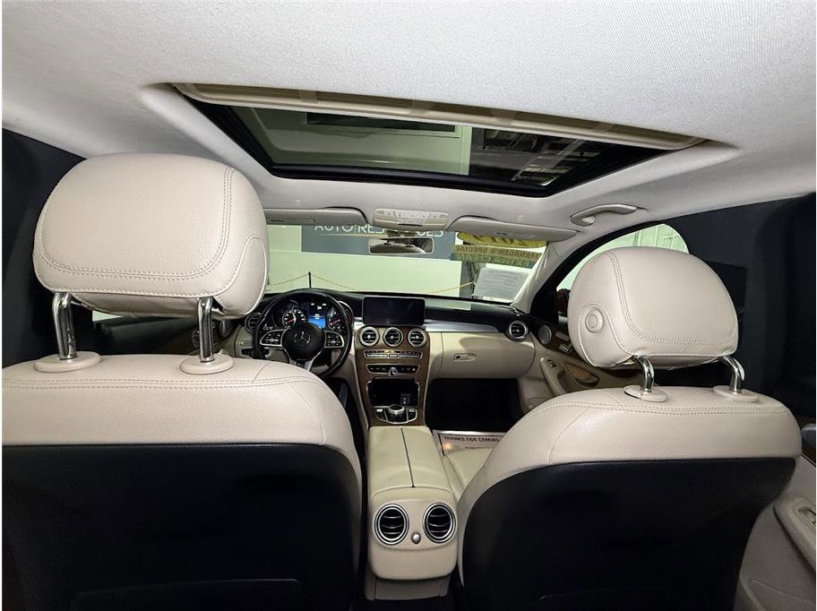 2019 Mercedes Benz C 300 photo 16