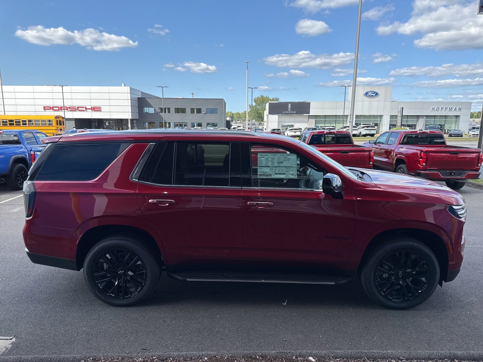 2025 Chevrolet Tahoe Premier photo 3