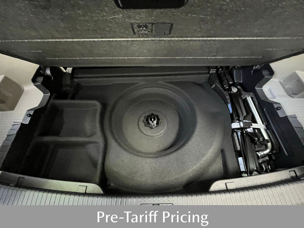 2025 Volkswagen Atlas SE Technology photo 27