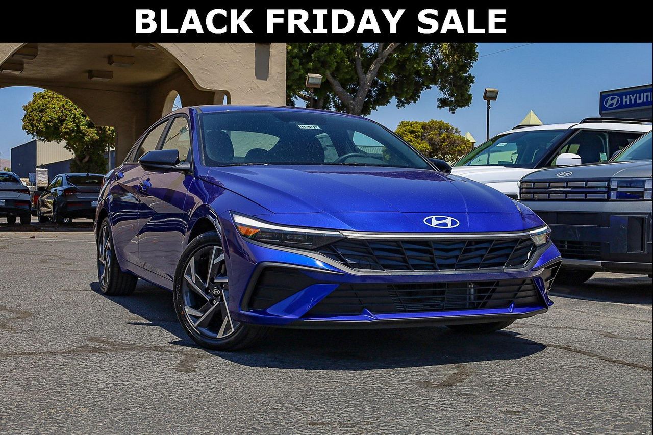 2025 Hyundai Elantra Blue