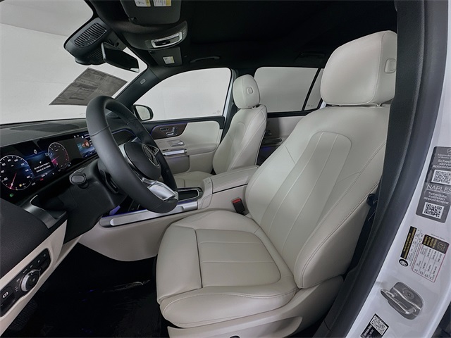 2026 Mercedes Benz GLB 250 photo 17