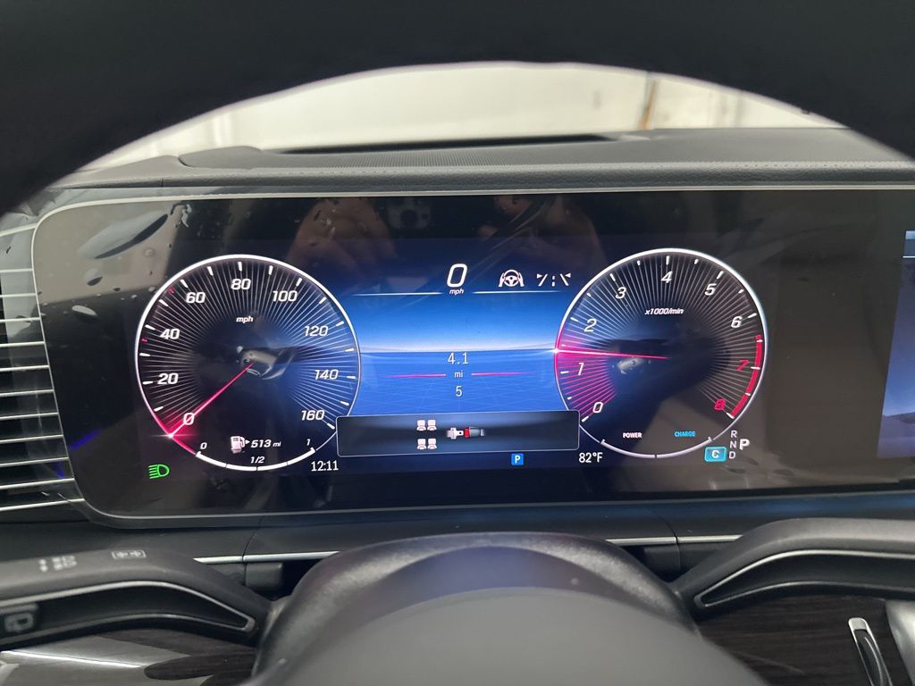 2026 Mercedes Benz GLS 450 4MATIC photo 11