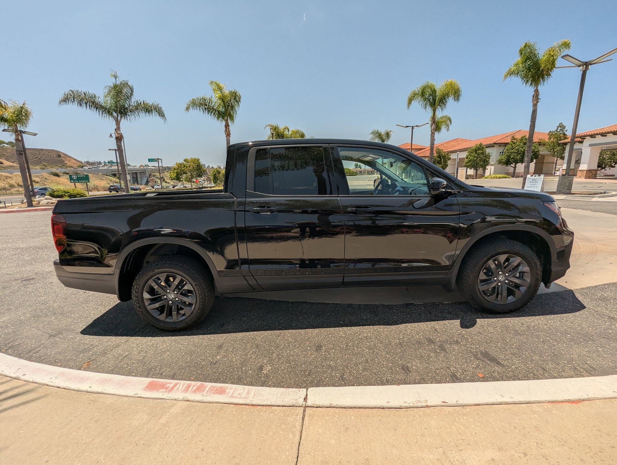 2025 Honda Ridgeline Sport photo 6