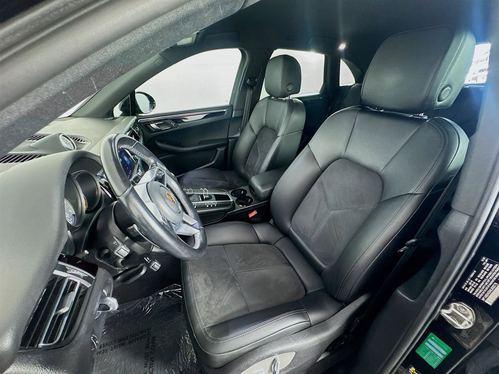 2021 Porsche Macan S photo 11