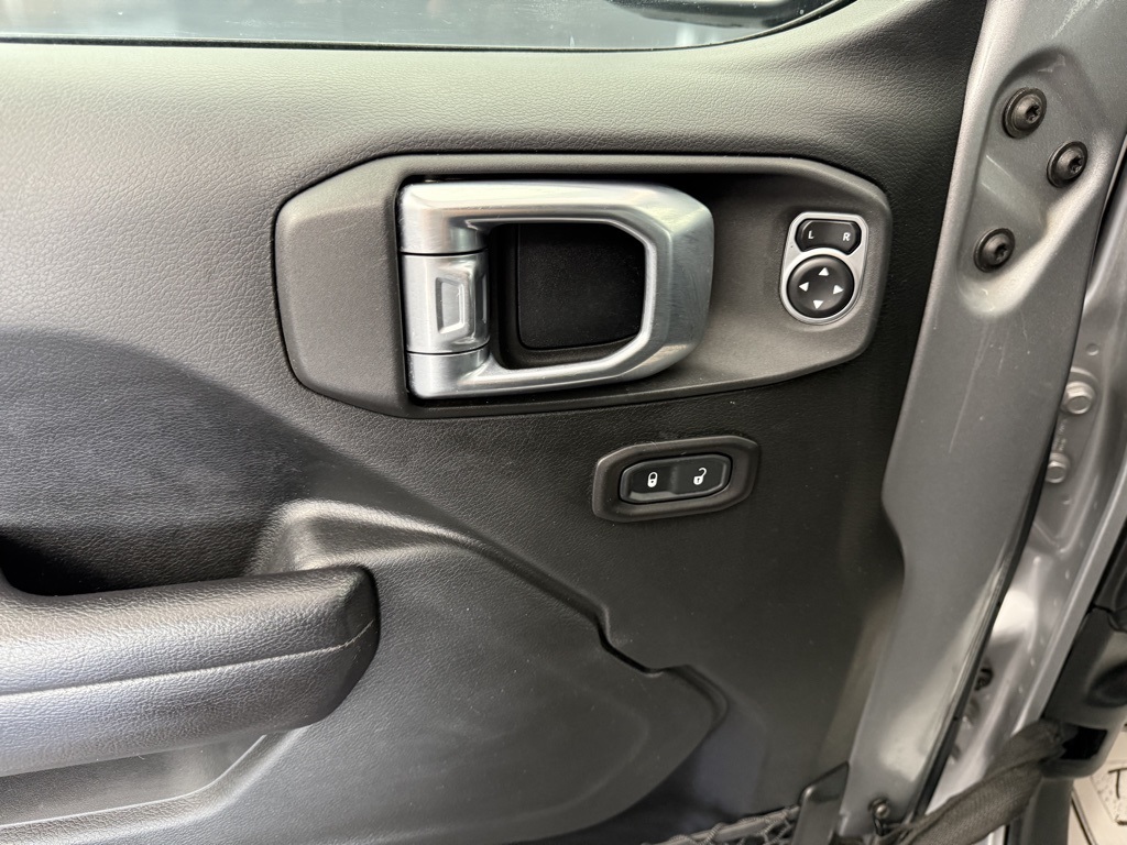 2018 Jeep Wrangler Unlimited Sport S photo 35