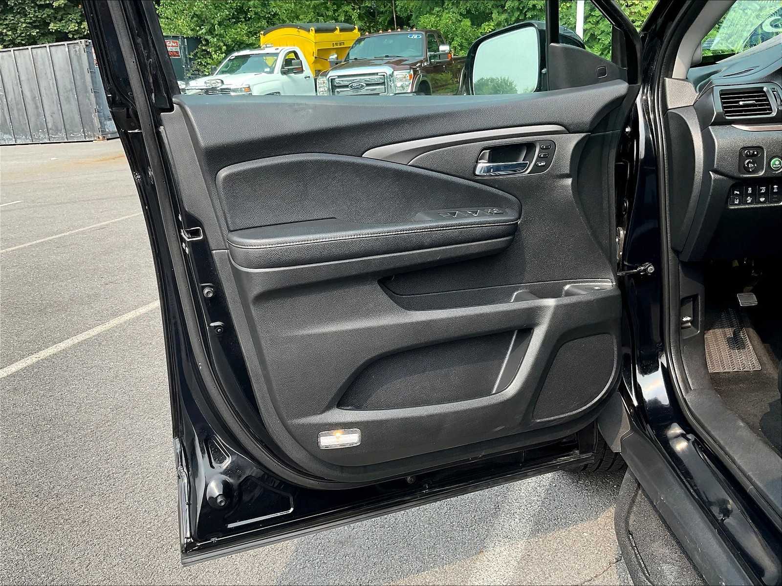 2022 Honda Ridgeline RTL-E photo 6