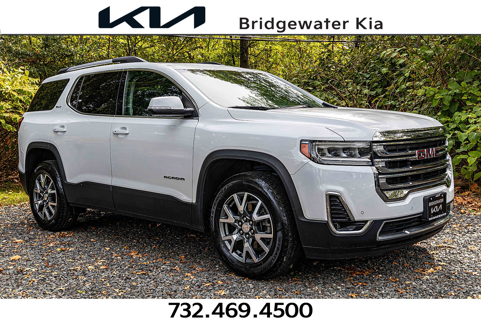 2023 GMC Acadia SLT's photo