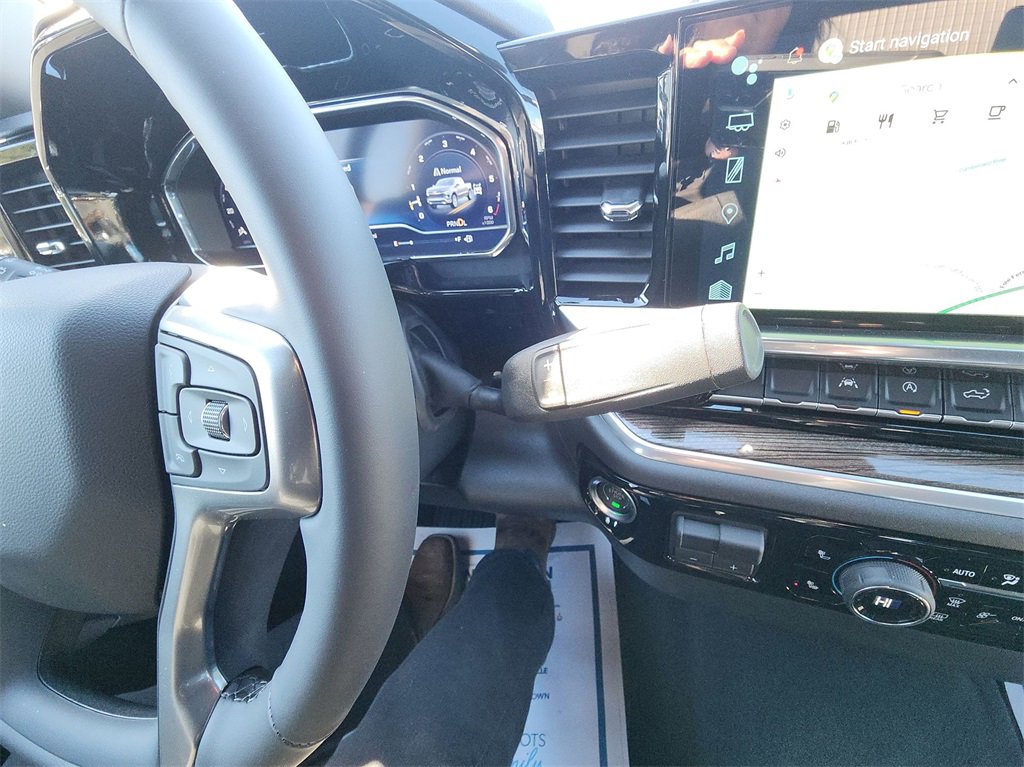2025 Chevrolet Silverado 1500 RST photo 20