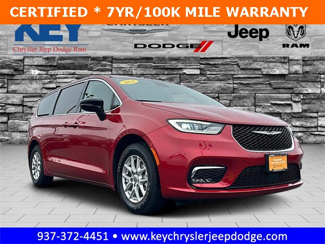 2024 Chrysler Pacifica Touring L's photo