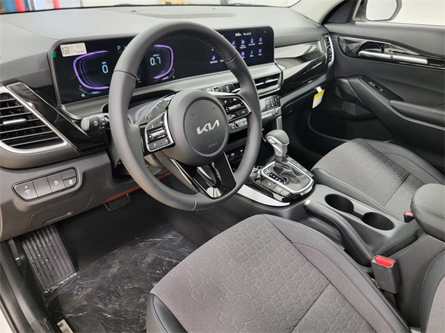 2026 Kia Seltos S photo 10