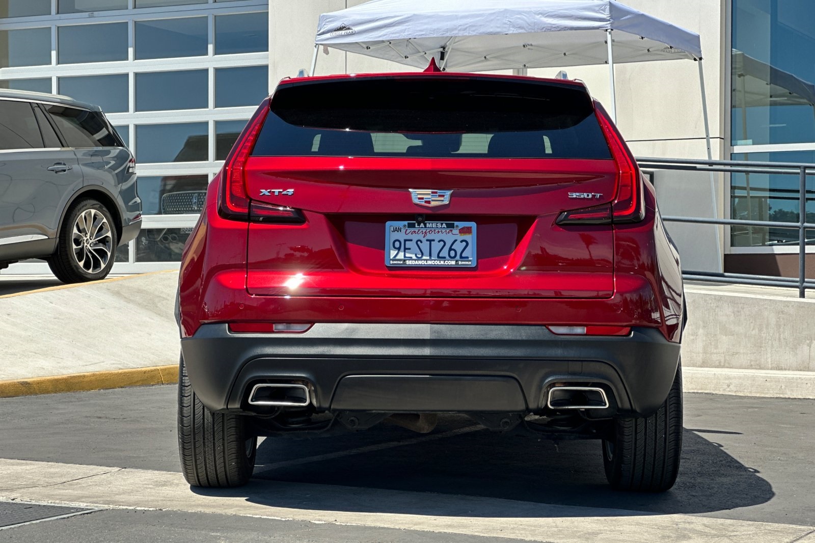 2023 Cadillac XT4 Luxury photo 3