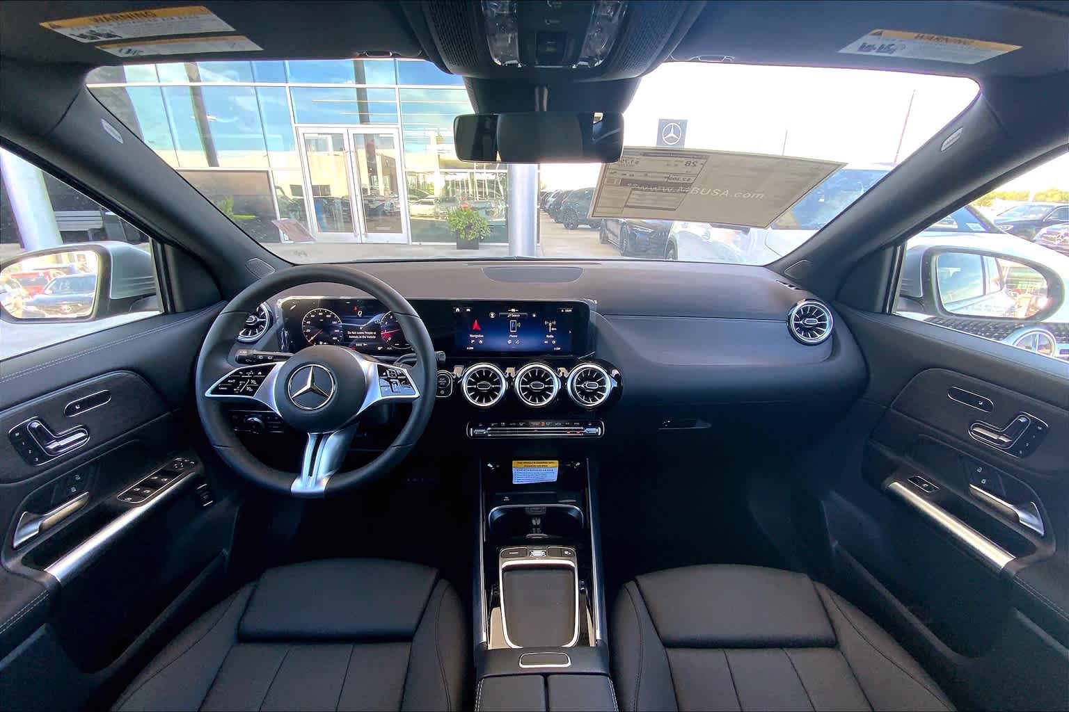 2024 Mercedes Benz GLA 250 photo 5