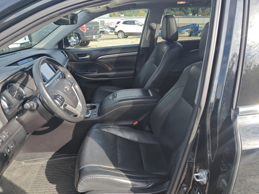 2017 Toyota Highlander Limited Platinum photo 4