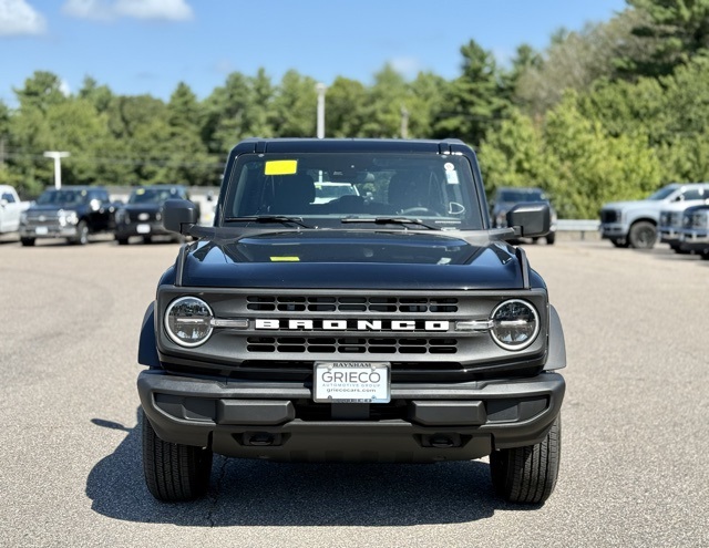 2025 Ford Bronco Base photo 8