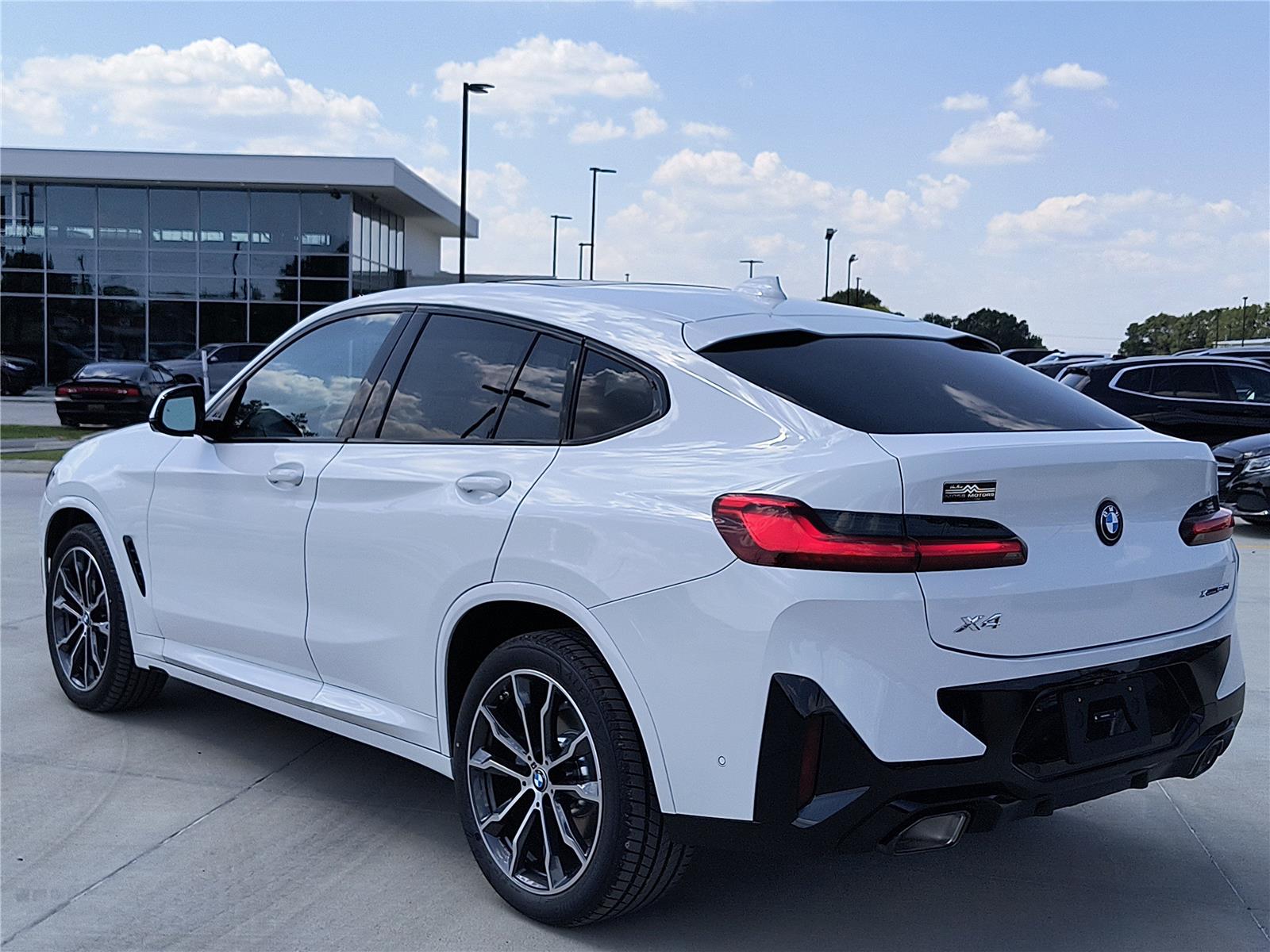 2025 Bmw X4 xDrive30i photo 2