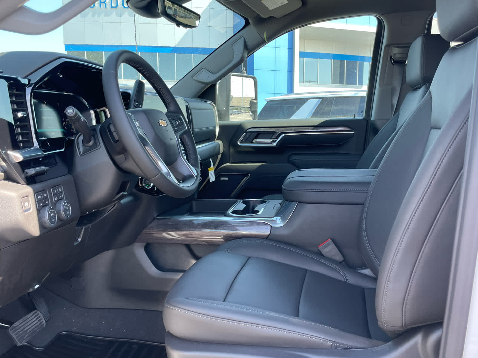 2026 Chevrolet Silverado 3500HD LTZ photo 22