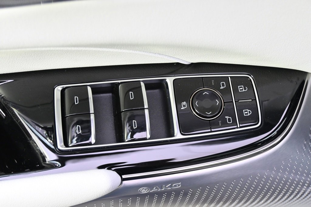 2025 Cadillac Lyriq Sport photo 23