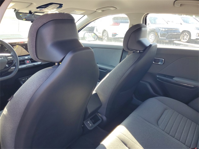 2025 Kia K4 EX photo 23